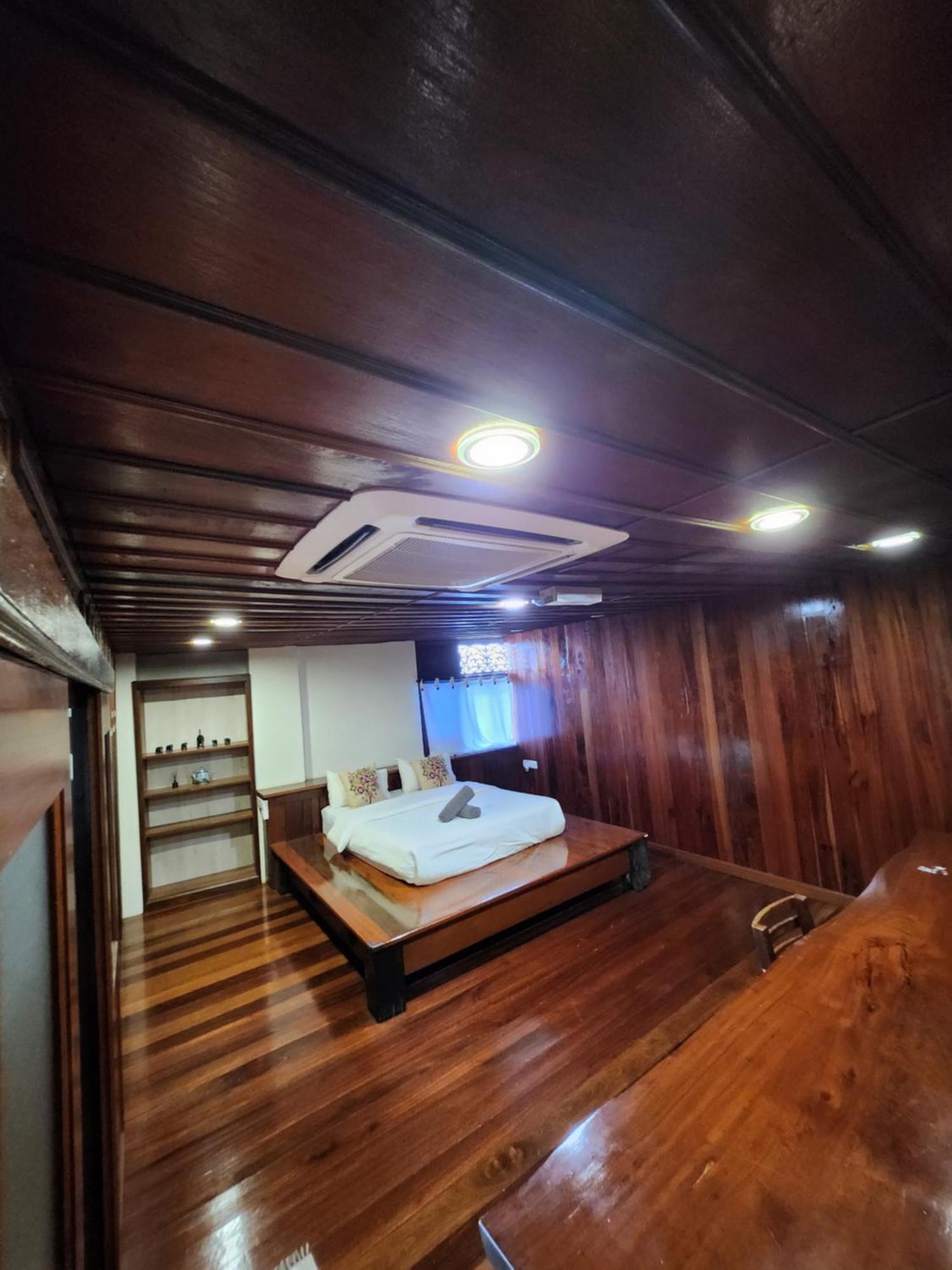 Uptown Eco Hotel