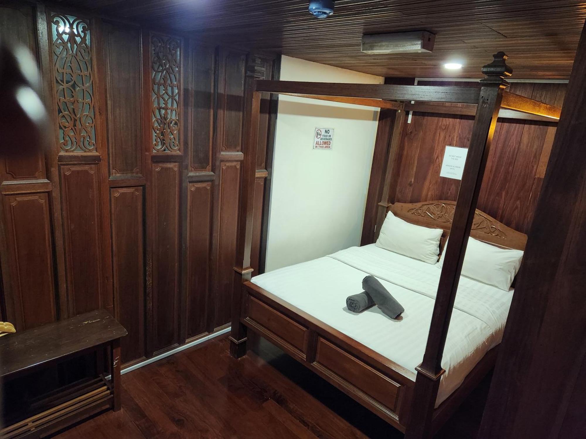 Uptown Eco Hotel 2*