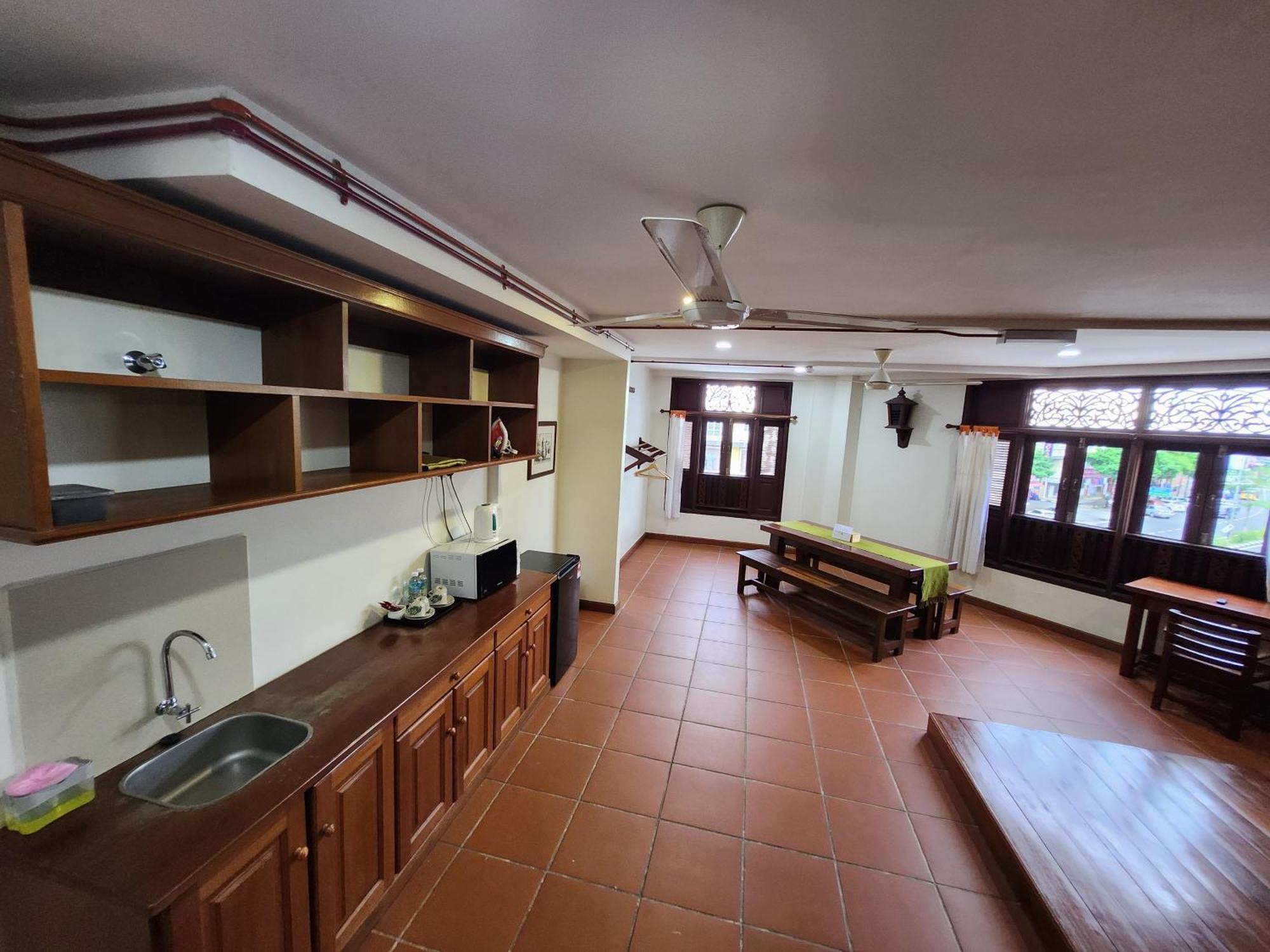 Uptown Eco Hotel